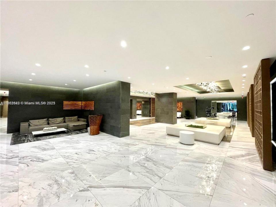 400 Sunny Isles Blvd 916, Sunny Isles Beach, Flórida 33160, Estados Unidos