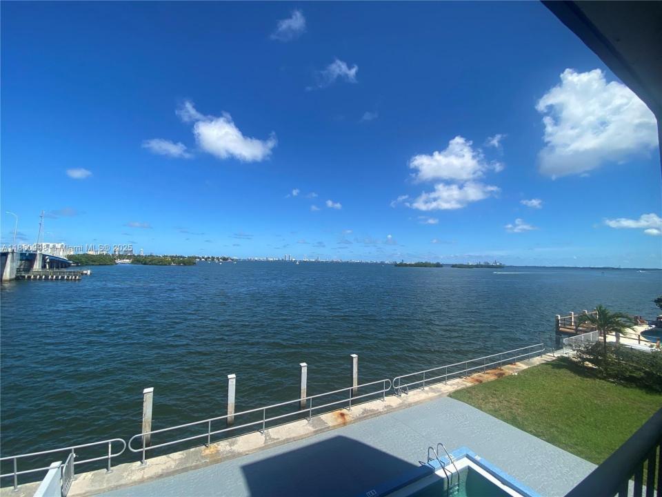 7899 NE Bayshore Ct 3D, Miami, Florida 33138