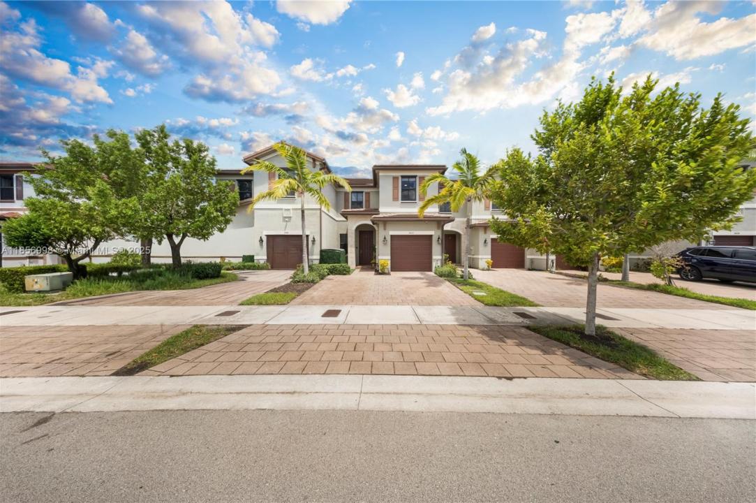 3433 W 104th Ter, Hialeah, Florida 33018, Amerika Birleşik Devletleri