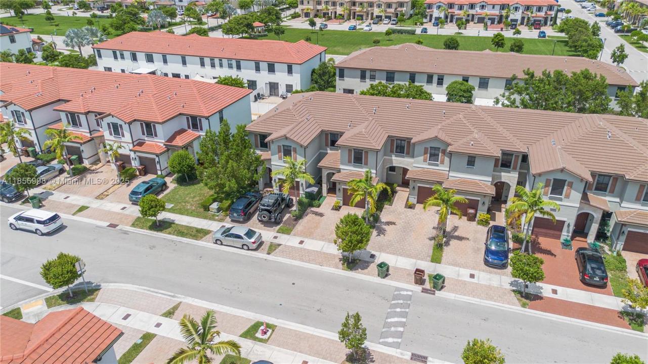 3433 W 104th Ter, Hialeah, Florida 33018, Amerika Birleşik Devletleri