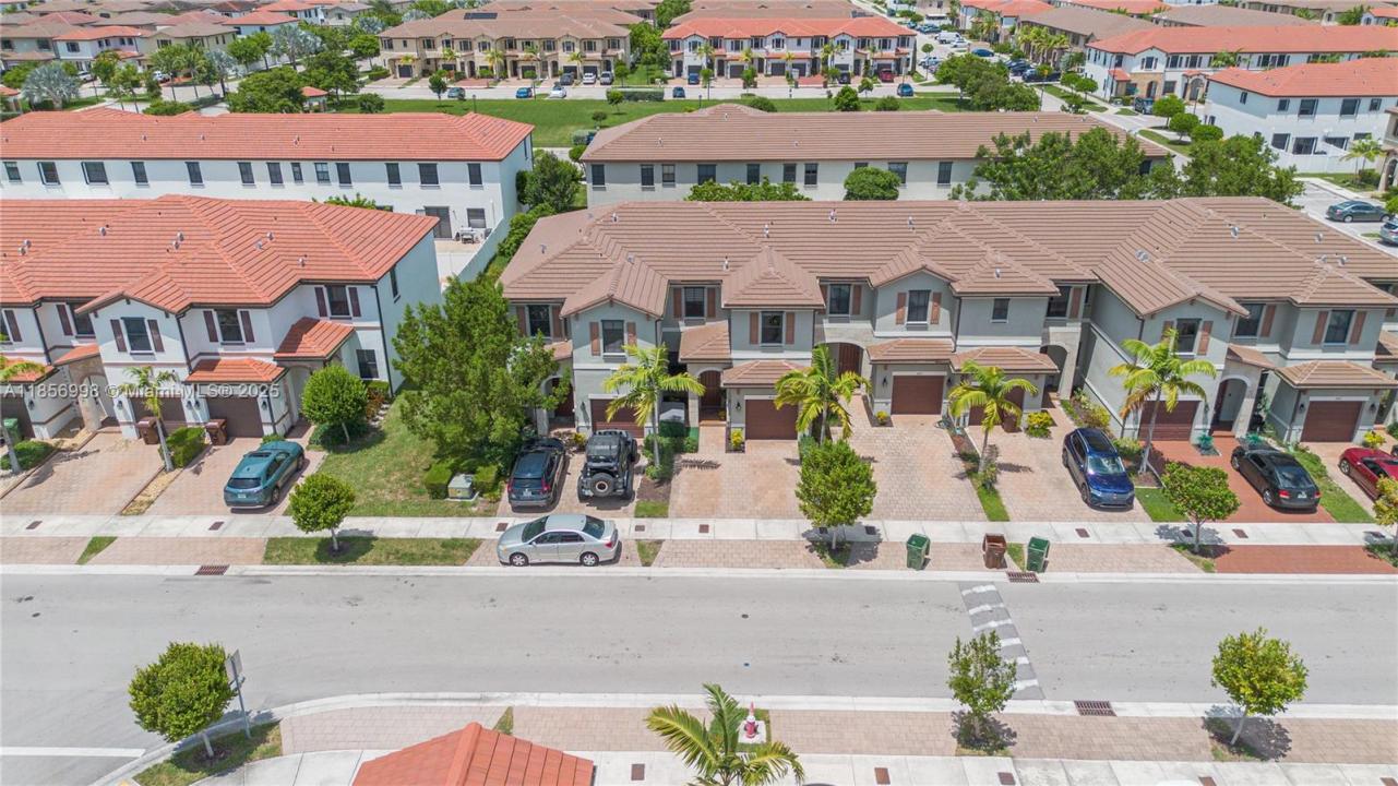 3433 W 104th Ter, Hialeah, Florida 33018, Amerika Birleşik Devletleri