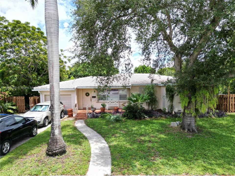 2527 Fillmore St, Hollywood, 플로리다 33020, 미국