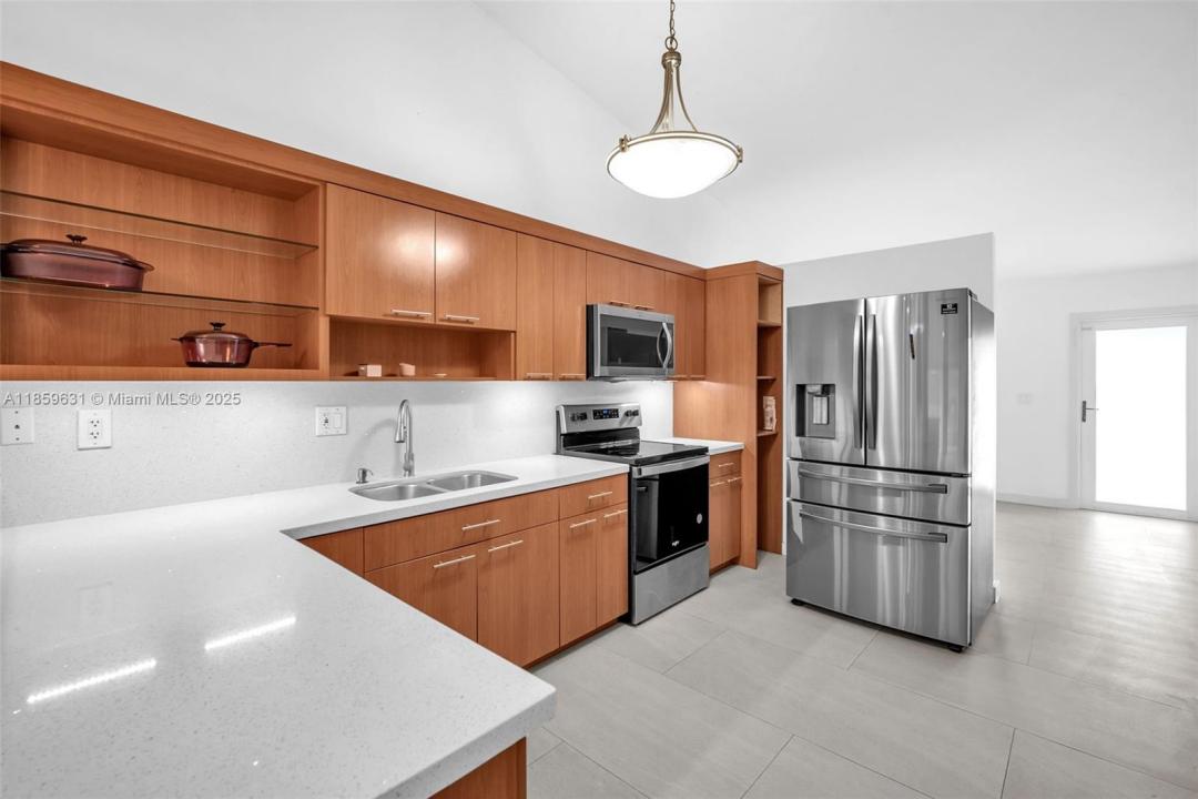 2141 W 53rd St, Hialeah, Floride 33016, États-Unis