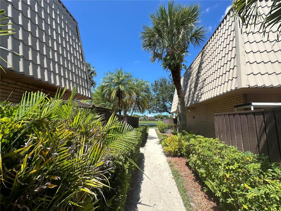 6215 62nd Way 6215, West Palm Beach, Florida 33409, USA