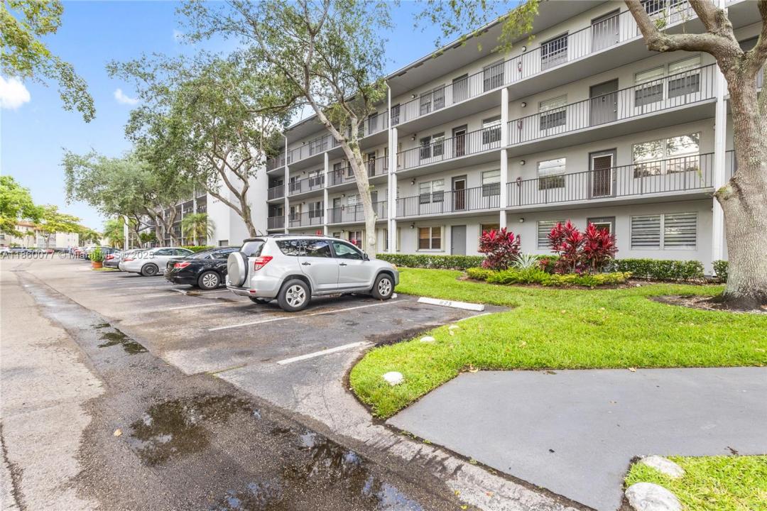 251 SW 132 way 114H, Pembroke Pines, Floride 33027, États-Unis