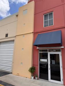 6020 NW 99th Ave 313, Doral, Florida 33178, USA