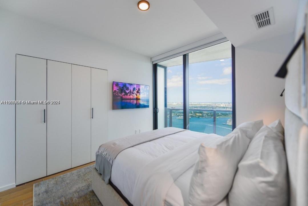 398 NE 5th St 4210, Miami, Floride 33132, États-Unis