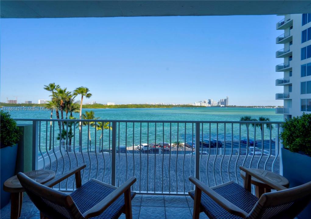 10350 W Bay Harbor Dr 4T, Bay Harbor Islands, فلوريدا 33154, الولايات المتحدة