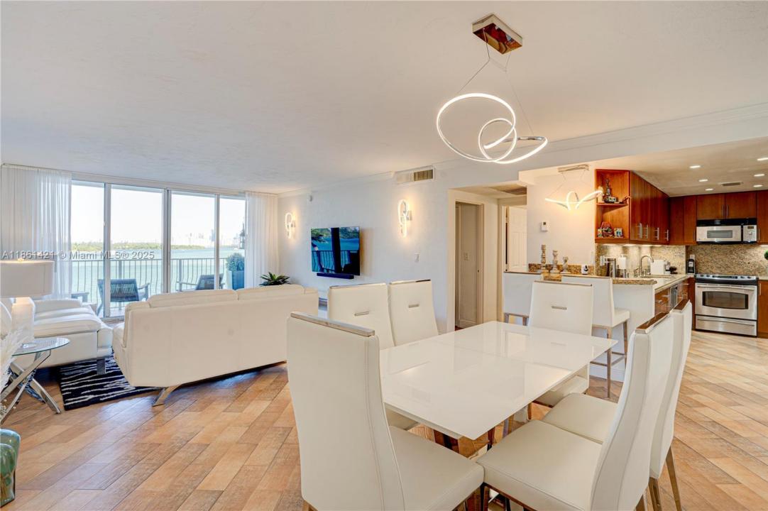 10350 W Bay Harbor Dr 4T, Bay Harbor Islands, فلوريدا 33154, الولايات المتحدة