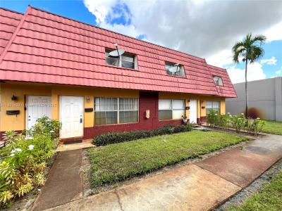 2562 NW 52nd Ave B18, Lauderhill, Florida 33313, USA