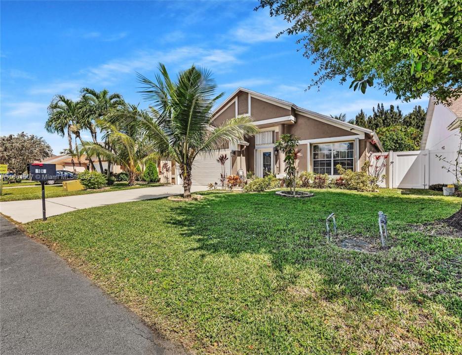 5045 N Foxhall Dr N, West Palm Beach, Флорида 33417, Соединенные Штаты