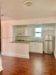 2811 SW 4th St 3, Miami, Florida 33135, USA