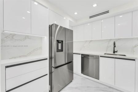 251 174th St 1414, Sunny Isles Beach, Florida 33160, USA