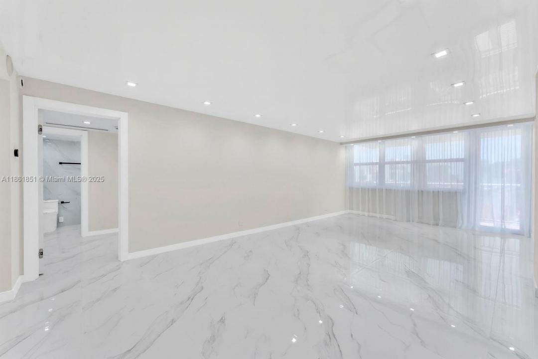 251 174th St 1414, Sunny Isles Beach, Florida 33160, Amerika Birleşik Devletleri