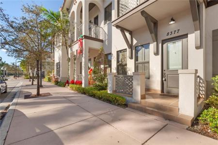 8377 NW 51st Ter, Doral, Florida 33166, USA