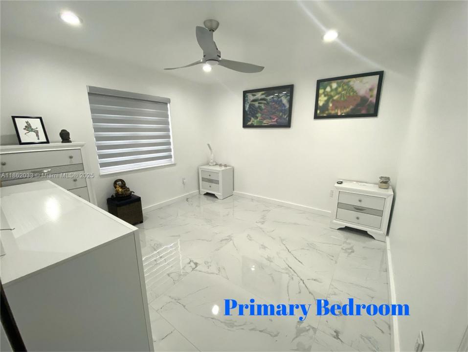 11564 SW 7th St, Sweetwater, פלורידה 33174, ארצות הברית של אמריקה 