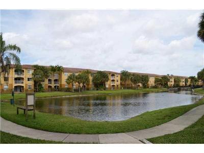 9625 NW 1st Ct 11-303, Pembroke Pines, Florida 33024, USA