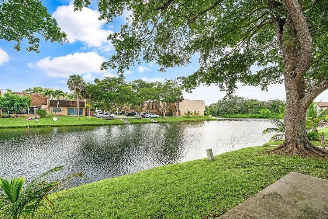 3532 NW 95th Ter 4T, Sunrise, Florida 33351, Stati Uniti
