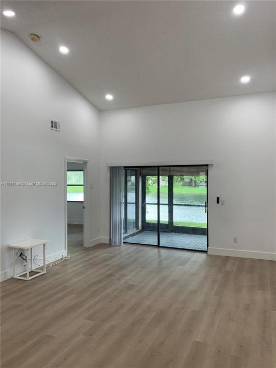 3532 NW 95th Ter 4T, Sunrise, Florida 33351, Stati Uniti