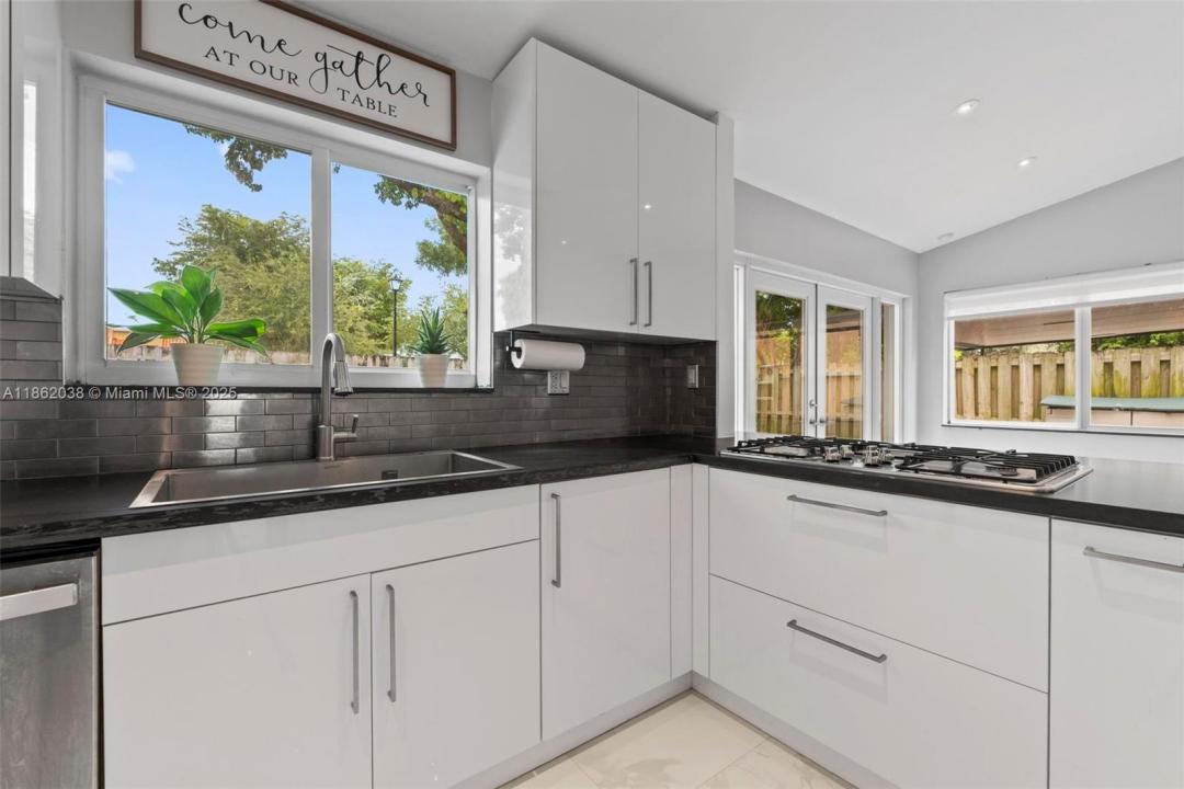 7411 SW 157th Ct, Miami, Florida 33193