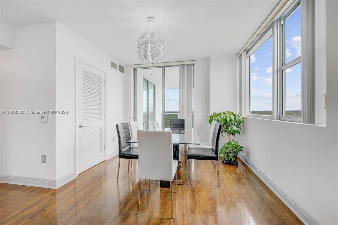 2681 N Flamingo Rd 1201S, Sunrise, フロリダ 33323, アメリカ合衆国