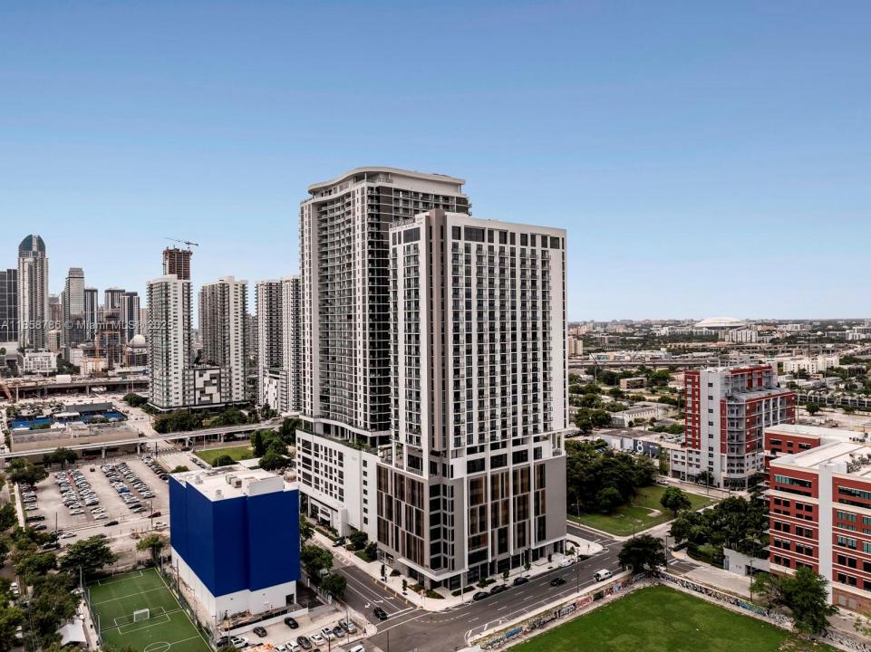 1642 NE 1st Ave 2609, Miami, Флорида 33132, Соединенные Штаты