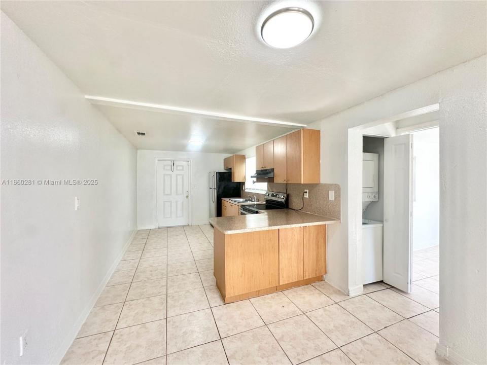 7156 NW 15th Court, Miami, Florida 33147, USA
