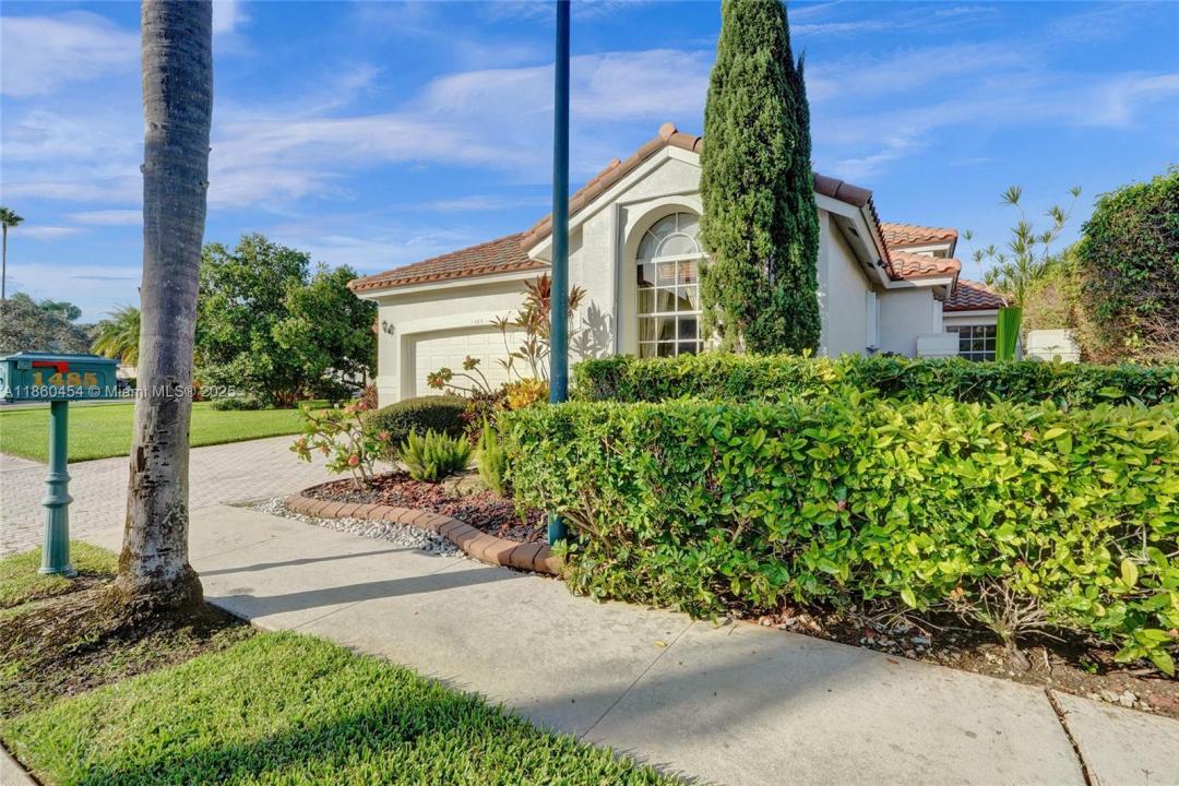 1485 W Lacosta Dr W, Pembroke Pines, Florida 33027, Estados Unidos