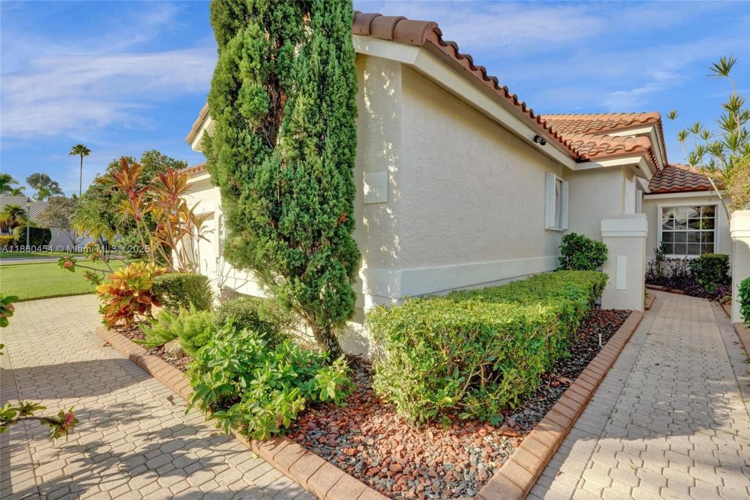 1485 W Lacosta Dr W, Pembroke Pines, Florida 33027, Estados Unidos