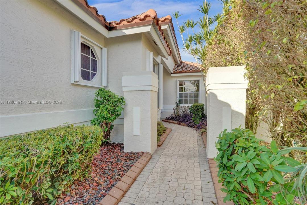 1485 W Lacosta Dr W, Pembroke Pines, Florida 33027, Estados Unidos