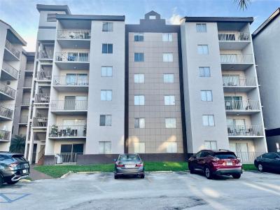 15221 SW 80th St 512, Miami, Florida 33193, USA