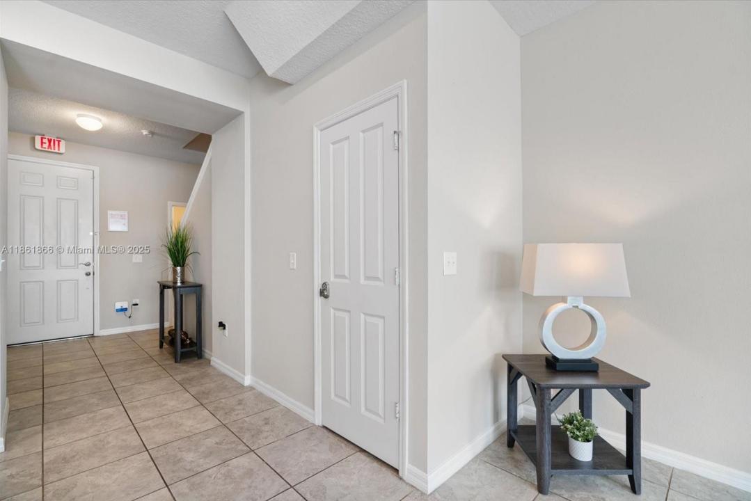 5112 SE KILLARNEY WAY, Kissimmee, Flórida 34746, Estados Unidos