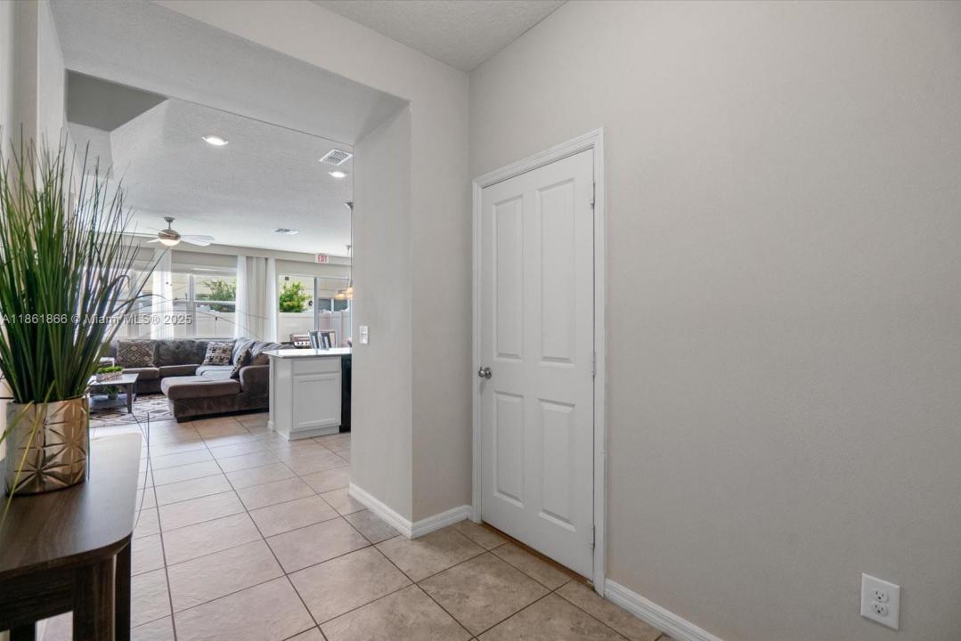 5112 SE KILLARNEY WAY, Kissimmee, Flórida 34746, Estados Unidos