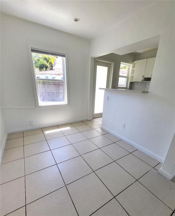 920 NE 108th St 2, Biscayne Park, Florida 33161, Estados Unidos
