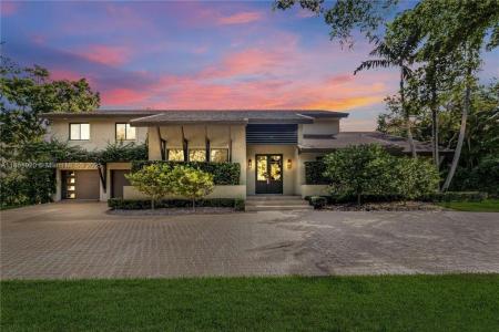 371 Isla Dorada Blvd, Coral Gables, Florida 33143
