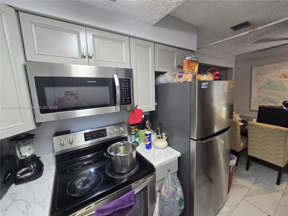 6627 Winfield Blvd 102-C, Margate, フロリダ 33063, アメリカ合衆国