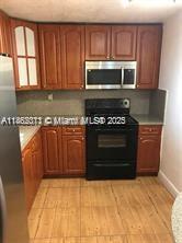 9001 SW 77th Ave C305, Miami, Floryda 33156, USA