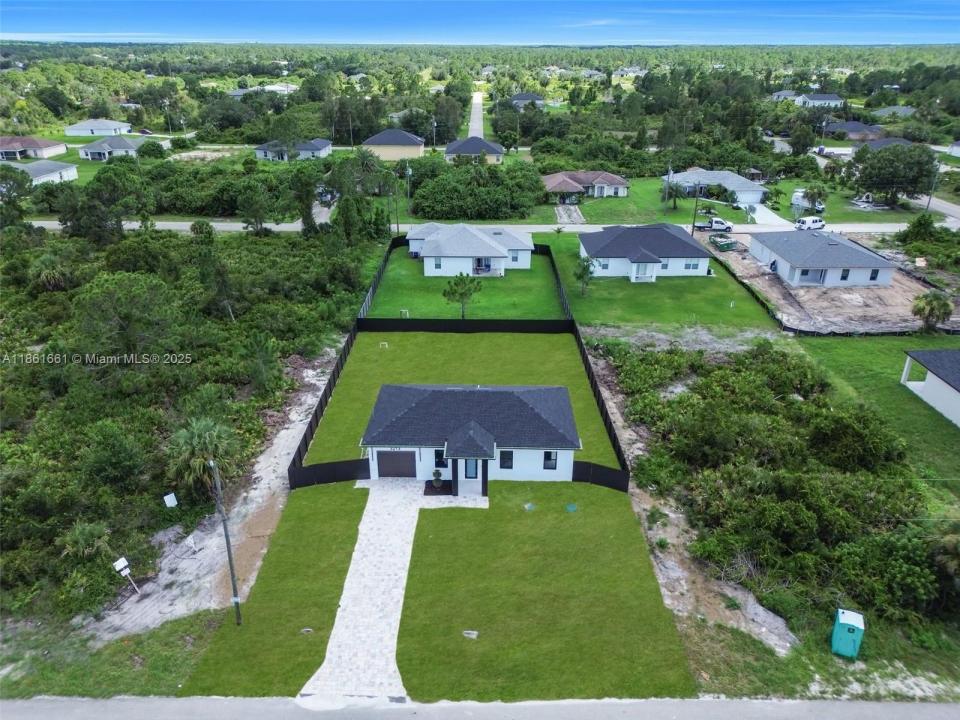 3213 63RD ST W, Lehigh Acres, Florida 33971, Estados Unidos