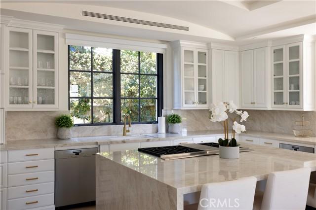 Evening Canyon Road, Corona Del Mar, California 92625