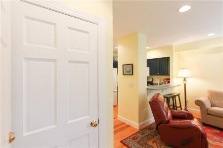 487 Spring Street 1, Newport, רוד איילנד 02840, ארצות הברית של אמריקה