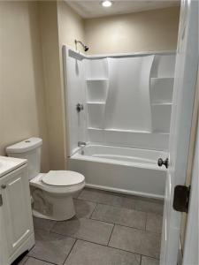 14 Allendale Avenue 2, North Providence, Rhode Island 02911, Estados Unidos
