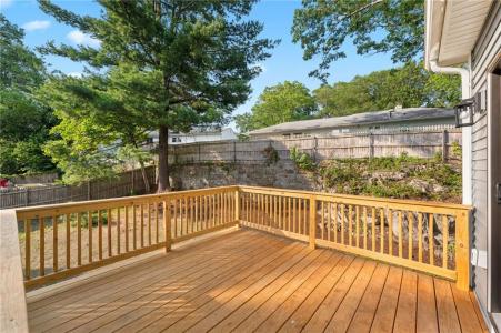 10 Sherwood Avenue, North Providence, Rhode Island 02911, Estados Unidos