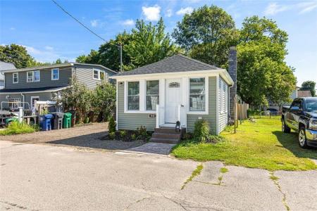 90 Huron Street, Warwick, Rhode Island 02889, États-Unis