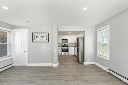 90 Huron Street, Warwick, Rhode Island 02889, États-Unis