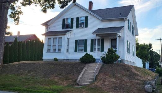 15 Lincoln Avenue, Coventry, RI 02816, USA