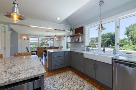 170 West Beach Road, Charlestown, Rhode Island 02813, Estados Unidos