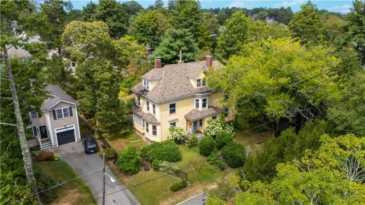 733 Pleasant Street, Pawtucket, Rhode Island 02860