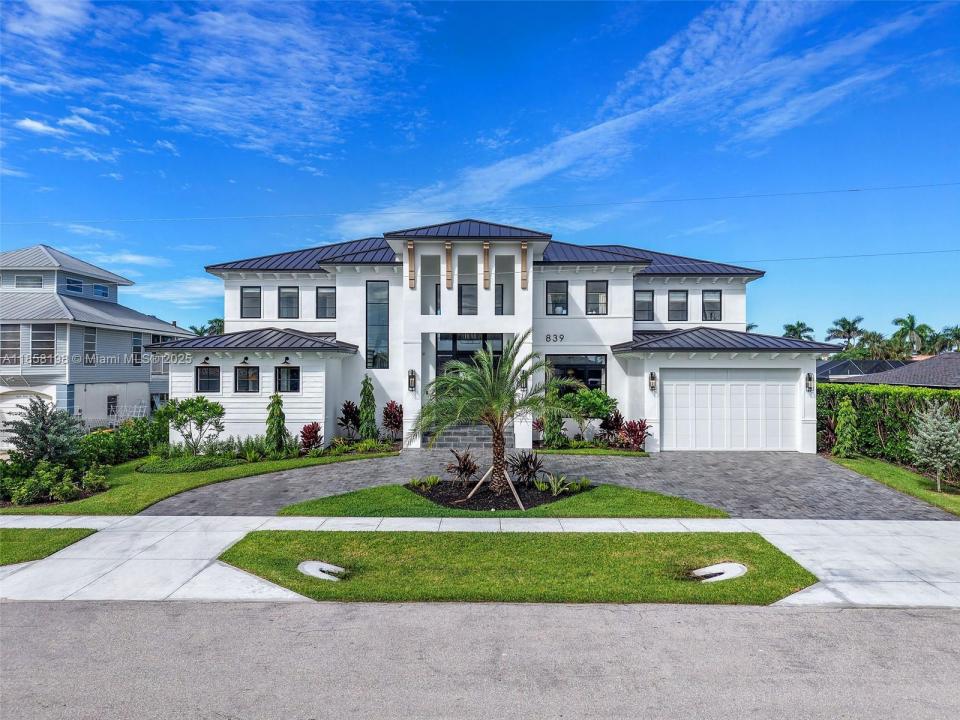 839 Chestnut CT, Marco Island, Florida 34145