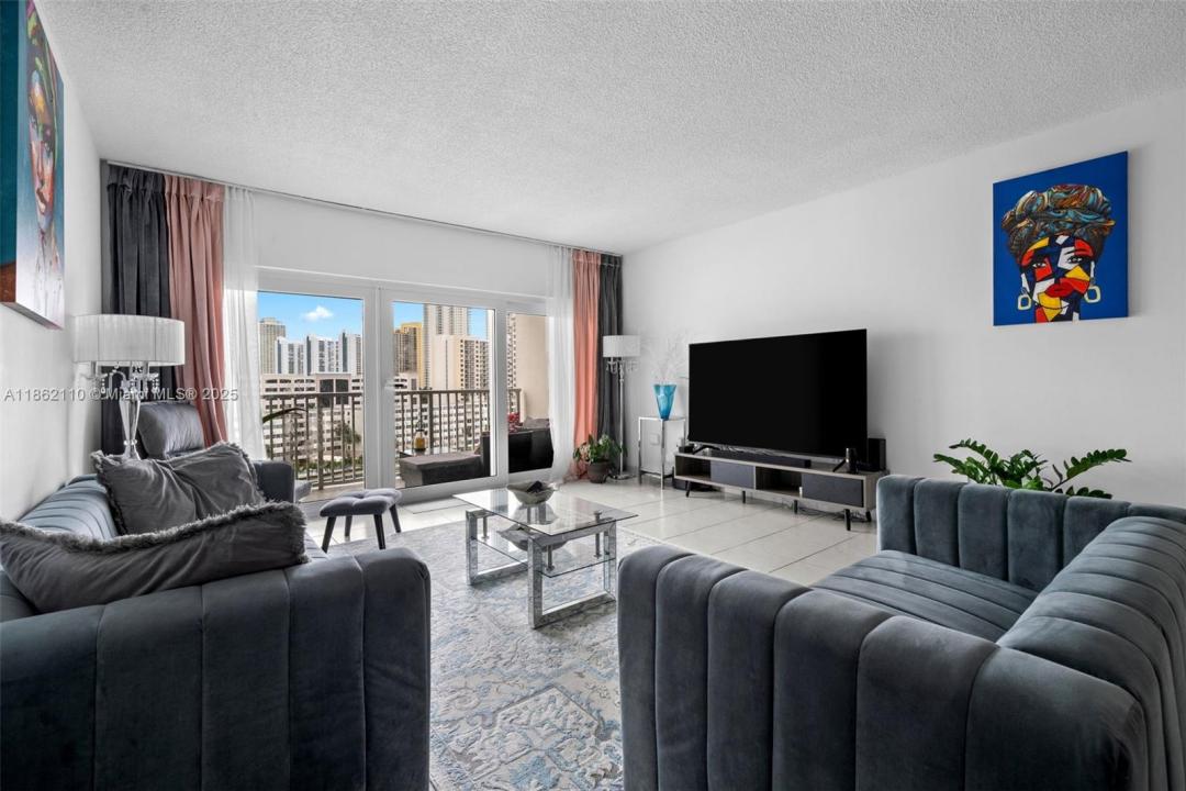 300 Bayview Dr 807, Sunny Isles Beach, Florida 33160, Estados Unidos