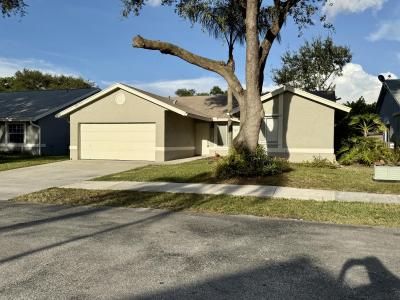 5810 NW 37th Avenue, Coconut Creek, Florida 33073